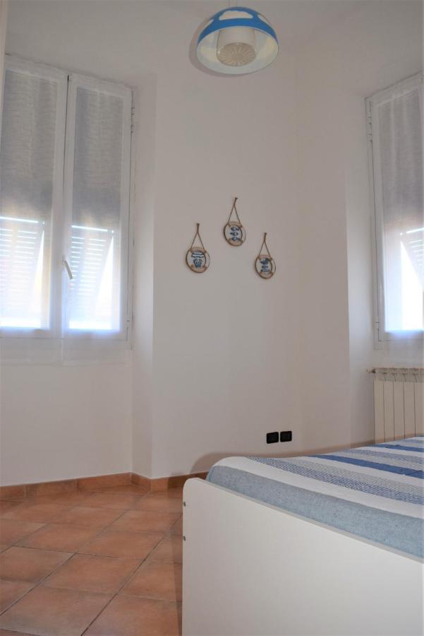 Casa Ligure Ristrutturata 80M2 ดิอาโนมารีนา ภายนอก รูปภาพ