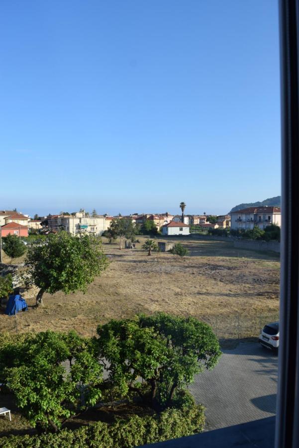 Casa Ligure Ristrutturata 80M2 ดิอาโนมารีนา ภายนอก รูปภาพ